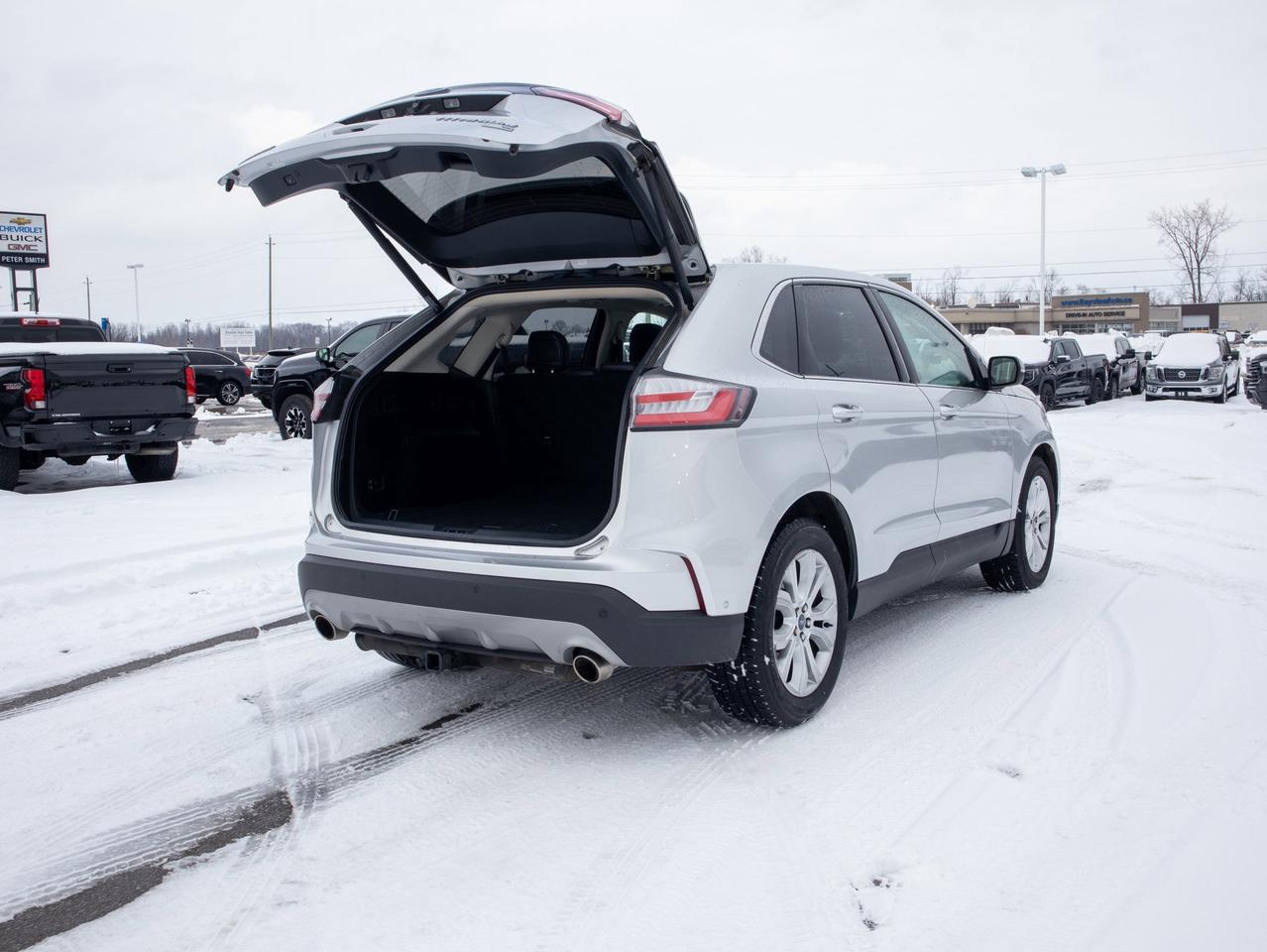 2019 Ford Edge Titanium - Rain Sensing Wipers   Keyless Entry Photo