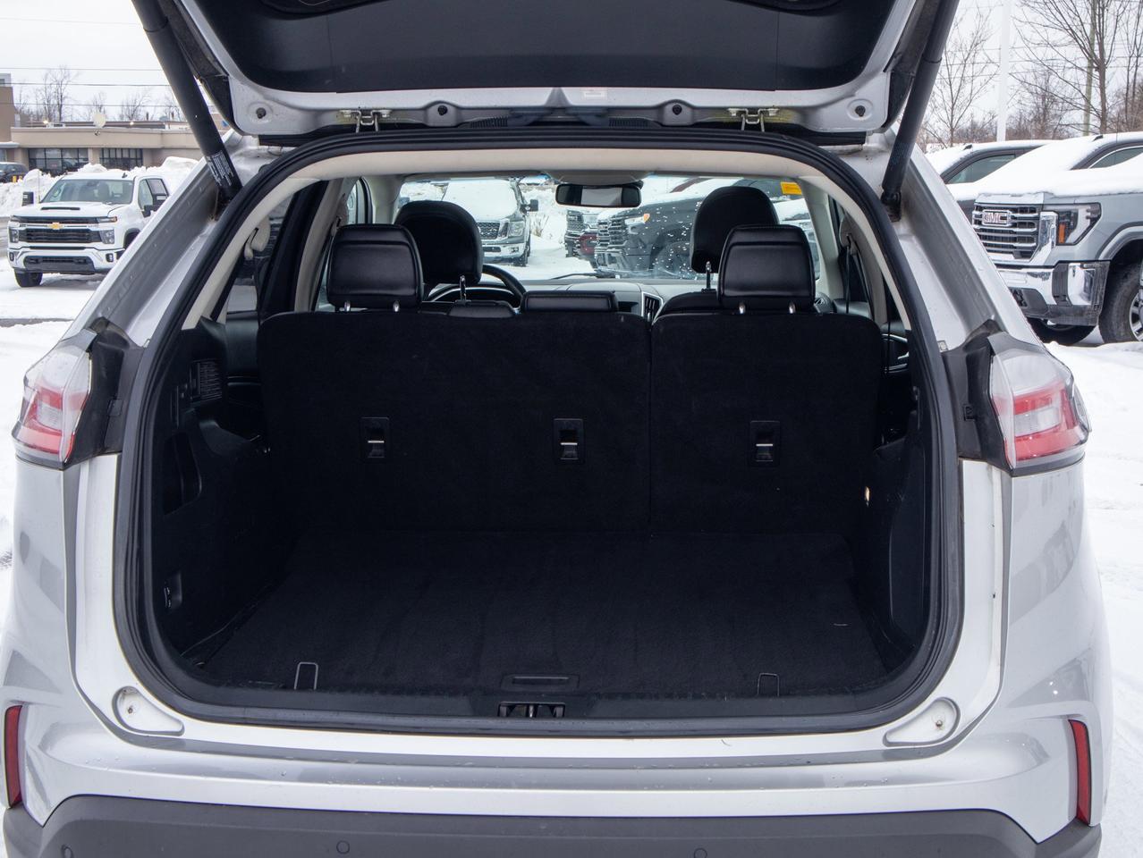 2019 Ford Edge Titanium - Rain Sensing Wipers   Keyless Entry Photo