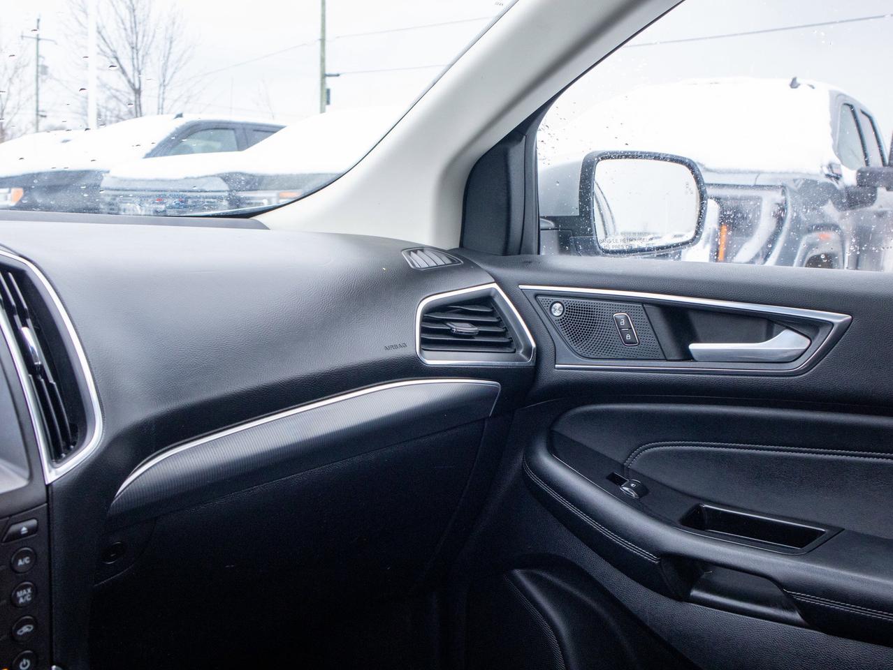 2019 Ford Edge Titanium - Rain Sensing Wipers   Keyless Entry Photo