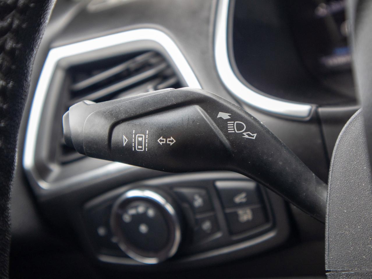 2019 Ford Edge Titanium - Rain Sensing Wipers   Keyless Entry Photo