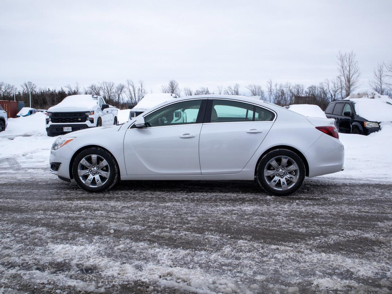 2016 Buick Regal Premium I - Universal Garage Door Opener   Multi-Z Photo4