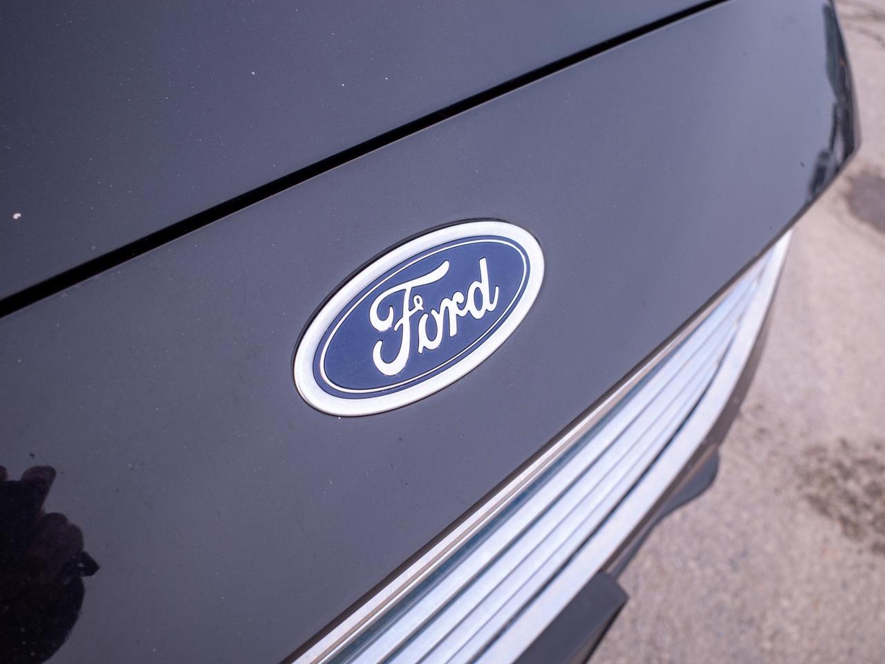 2017 Ford Fusion SE - Power Driver Seat   Keyless Entry Photo