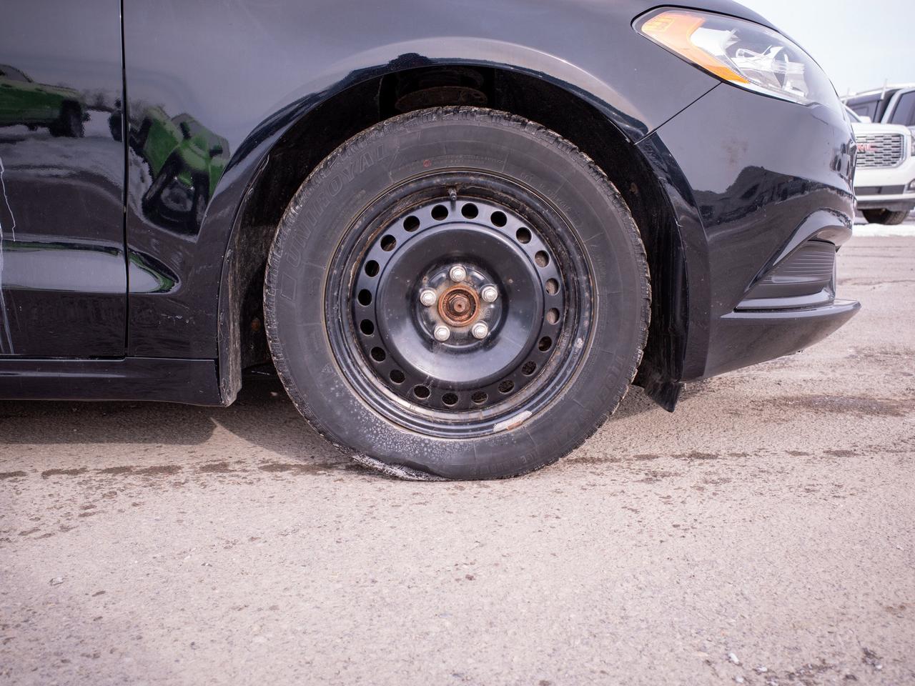 2017 Ford Fusion SE - Power Driver Seat   Keyless Entry Photo