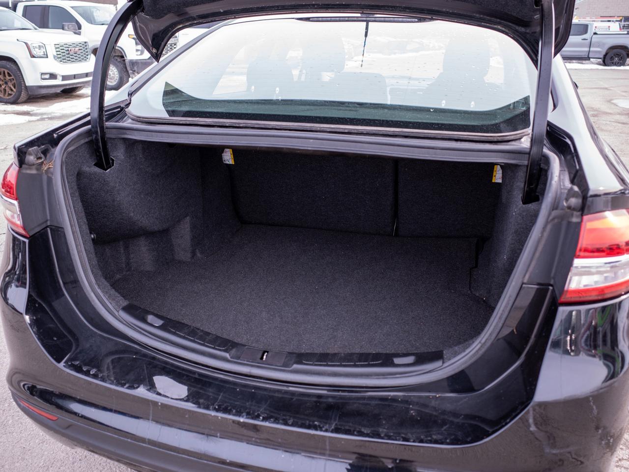 2017 Ford Fusion SE - Power Driver Seat   Keyless Entry Photo