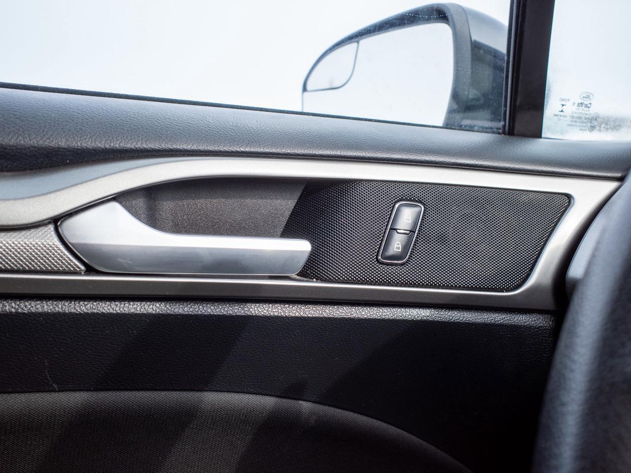 2017 Ford Fusion SE - Power Driver Seat   Keyless Entry Photo