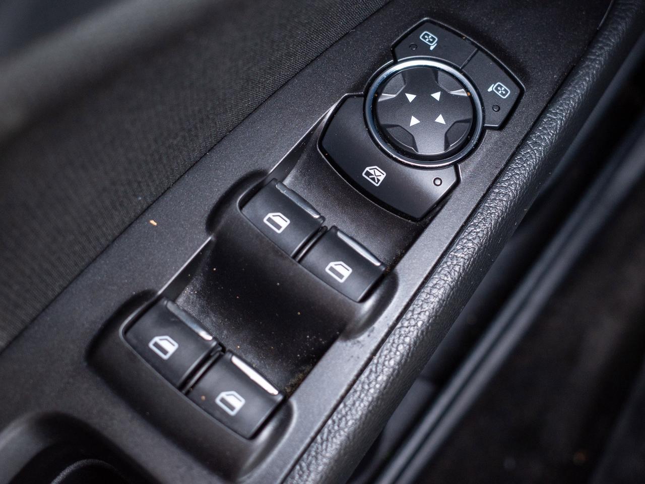 2017 Ford Fusion SE - Power Driver Seat   Keyless Entry Photo