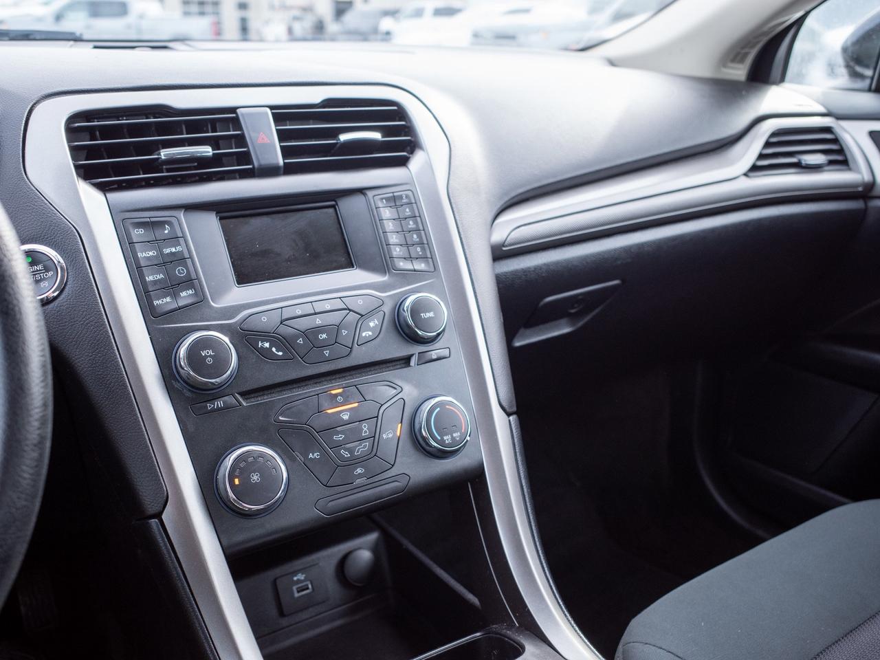 2017 Ford Fusion SE - Power Driver Seat   Keyless Entry Photo