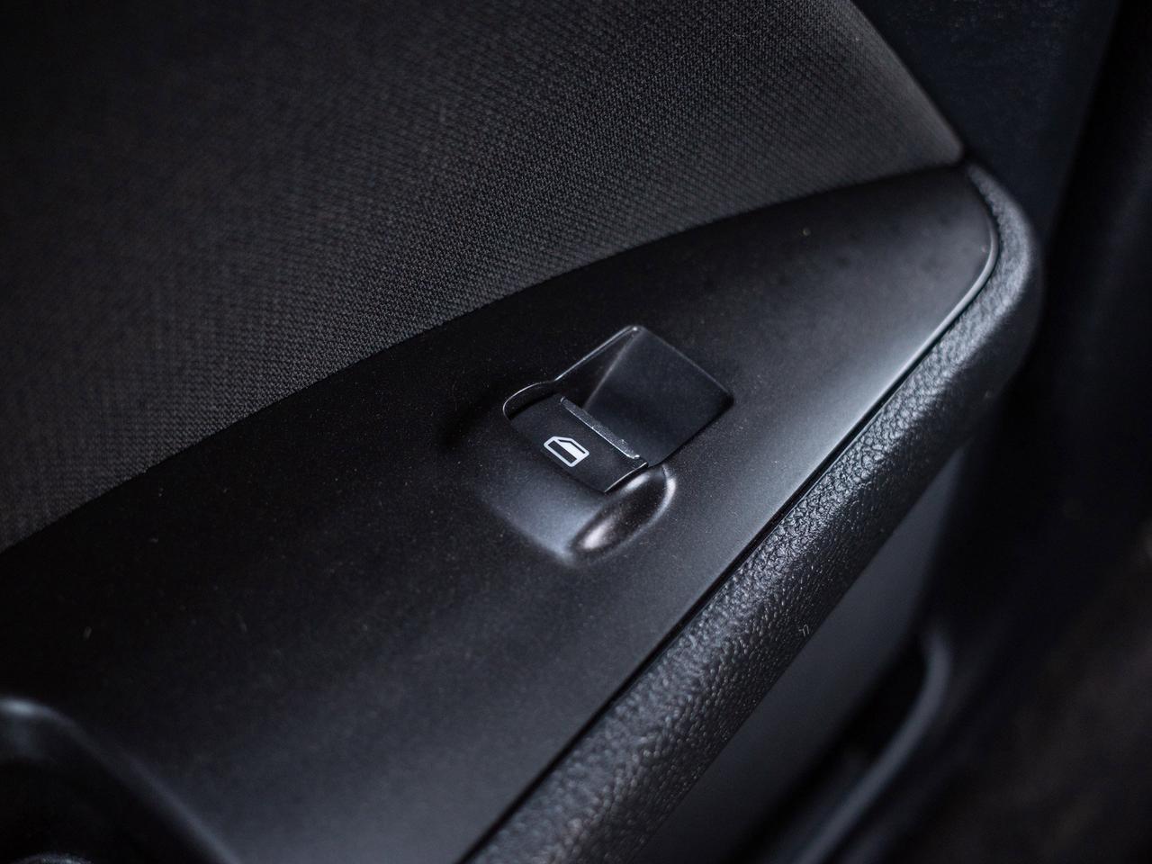 2017 Ford Fusion SE - Power Driver Seat   Keyless Entry Photo