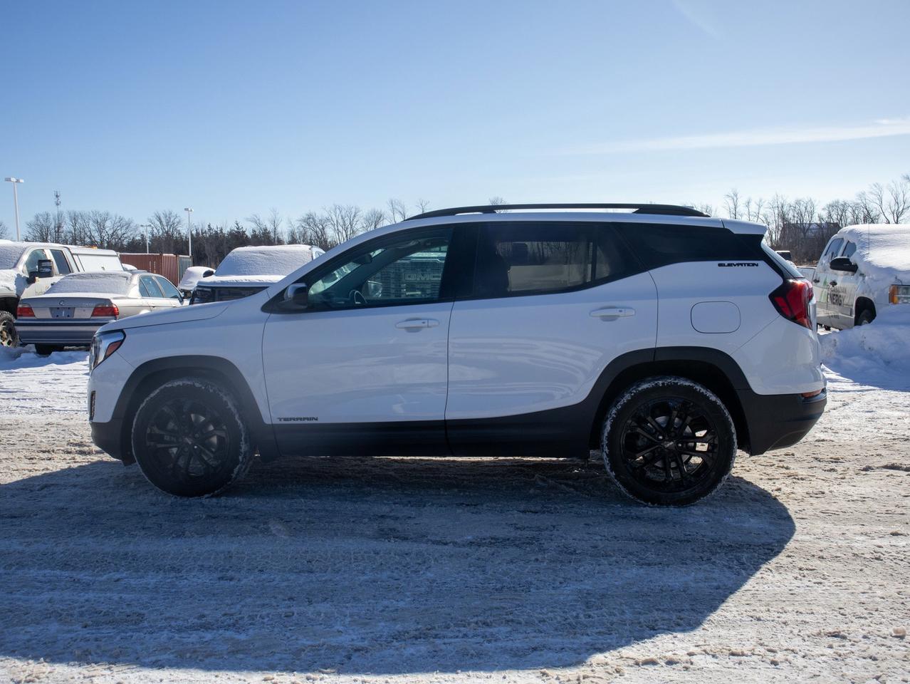 2021 GMC Terrain AWD 4DR SLE Photo4