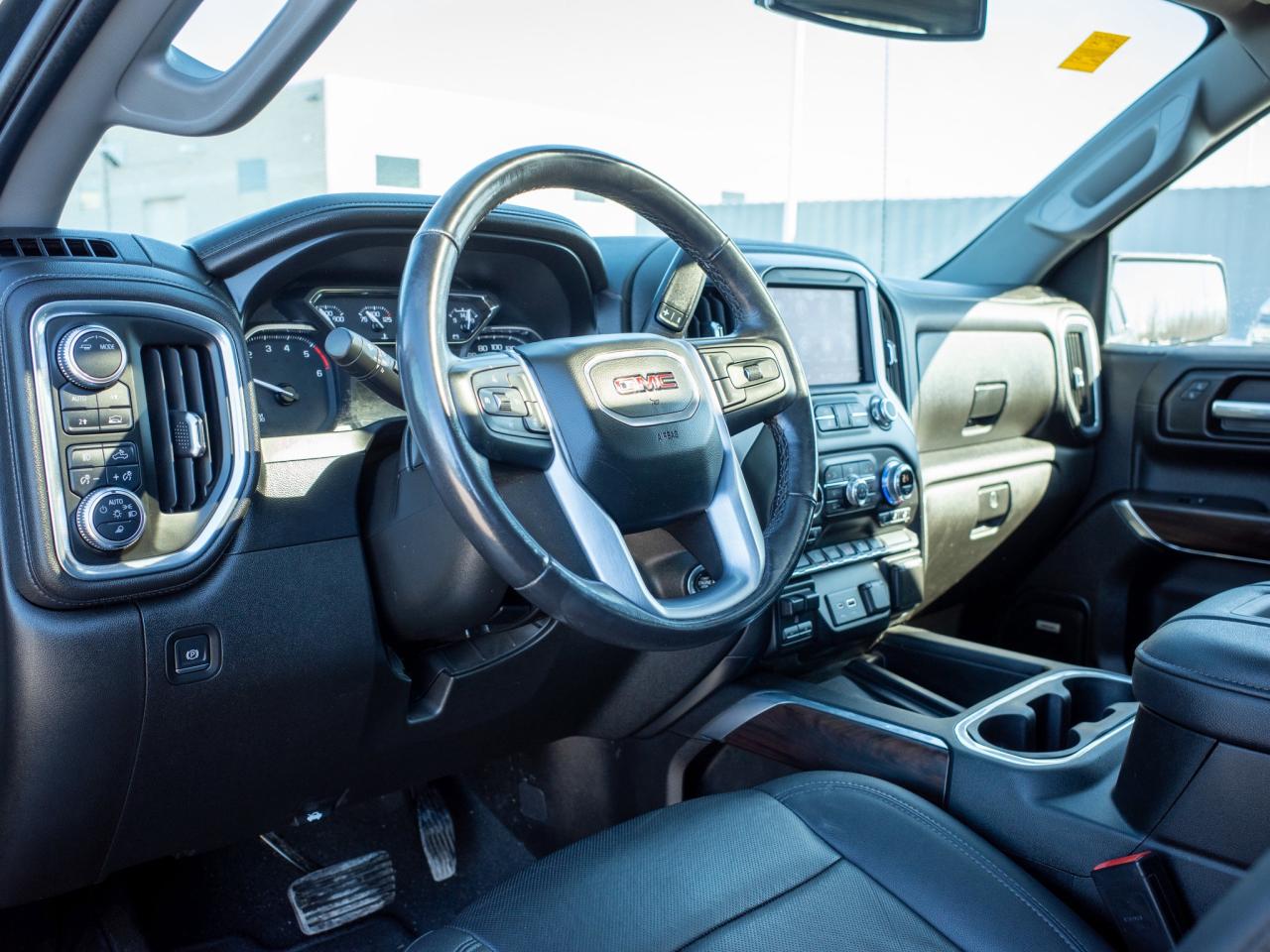 2021 GMC Sierra 1500 SLT - Leather Seats   Heated Mirrors Photo