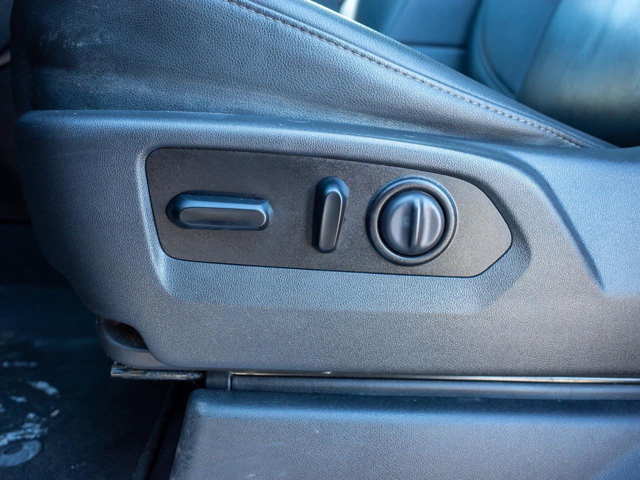 2021 GMC Sierra 1500 SLT - Leather Seats   Heated Mirrors Photo