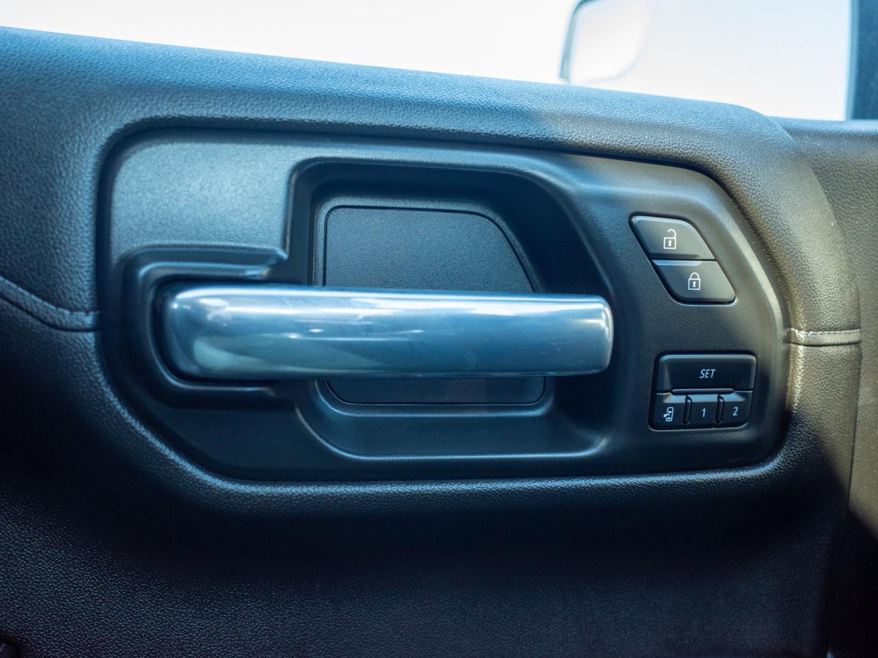 2021 GMC Sierra 1500 SLT - Leather Seats   Heated Mirrors Photo