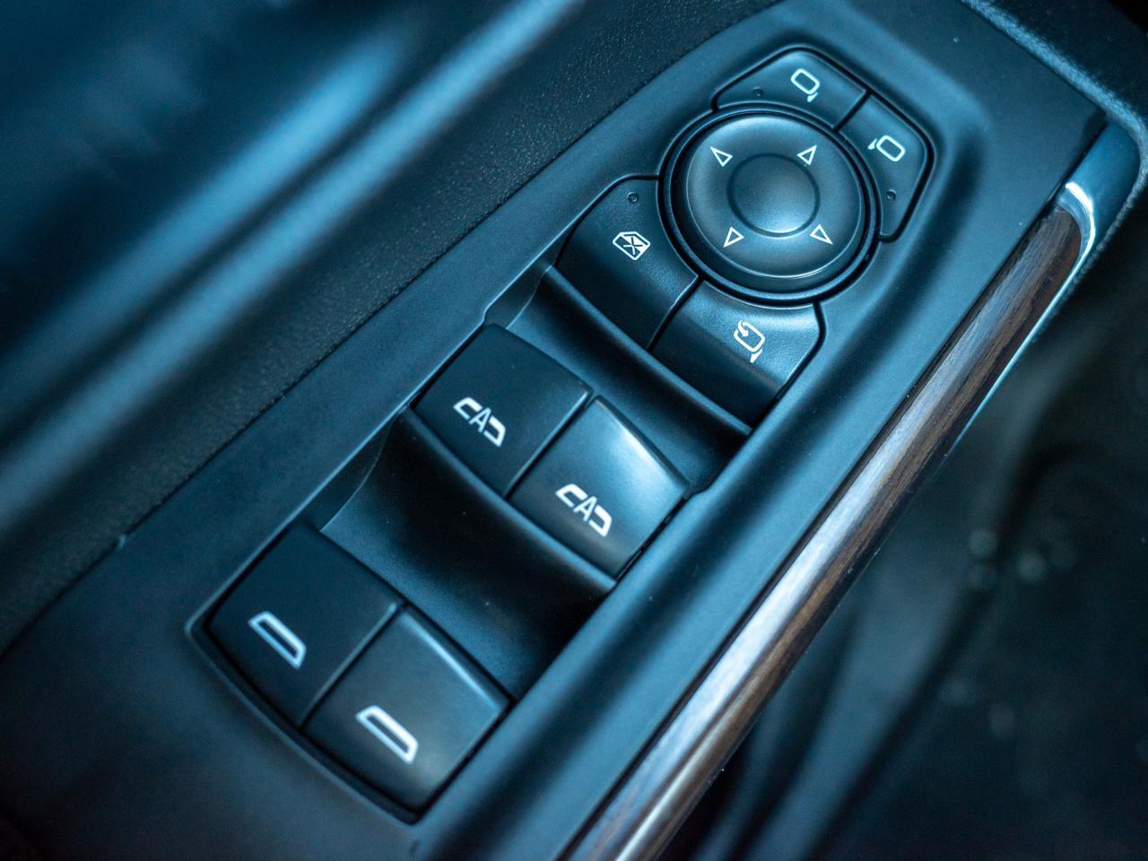 2021 GMC Sierra 1500 SLT - Leather Seats   Heated Mirrors Photo