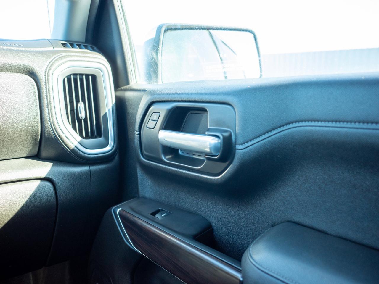 2021 GMC Sierra 1500 SLT - Leather Seats   Heated Mirrors Photo