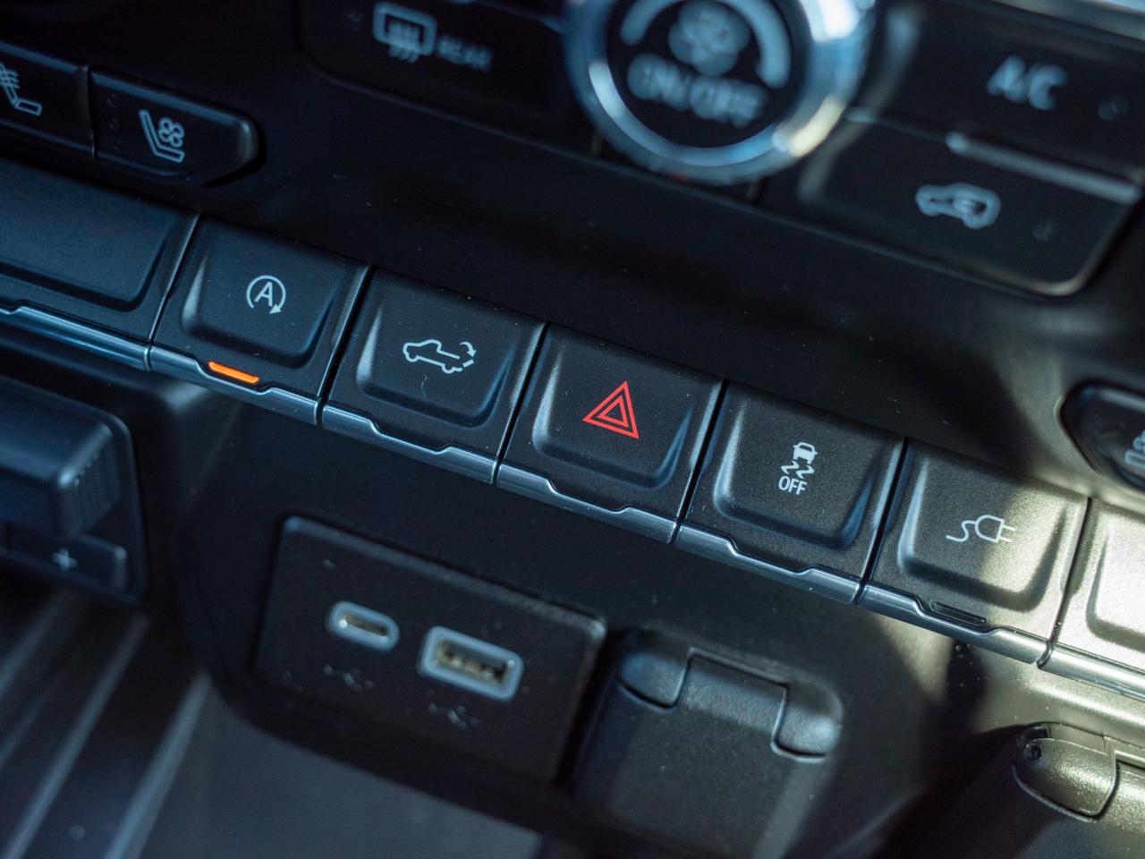 2021 GMC Sierra 1500 SLT - Leather Seats   Heated Mirrors Photo