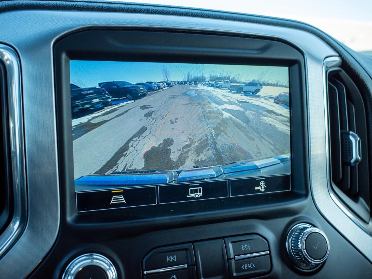 2021 GMC Sierra 1500 SLT - Leather Seats   Heated Mirrors Photo