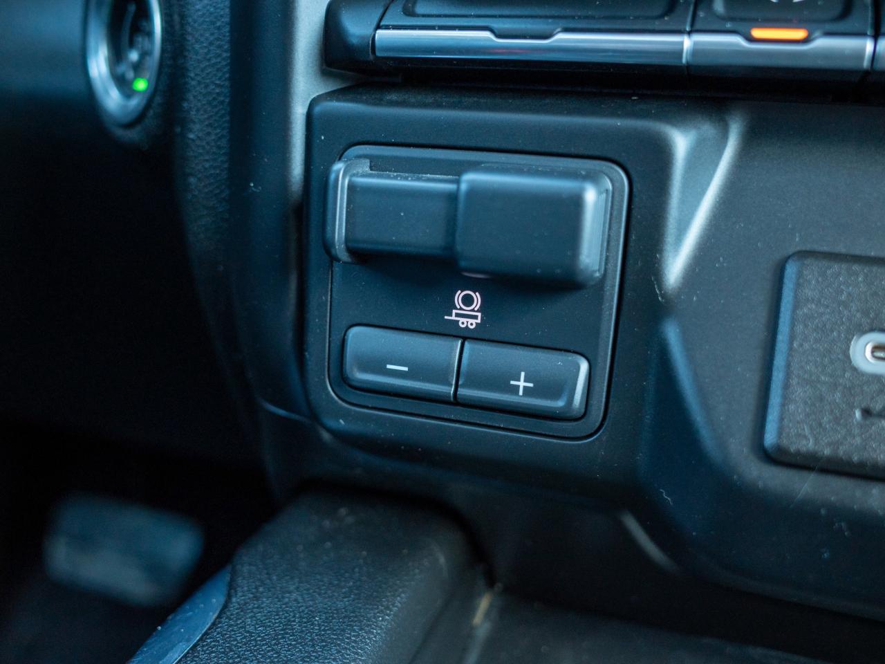 2021 GMC Sierra 1500 SLT - Leather Seats   Heated Mirrors Photo