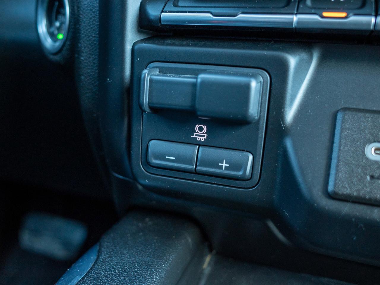 2021 GMC Sierra 1500 SLT - Leather Seats   Heated Mirrors Photo
