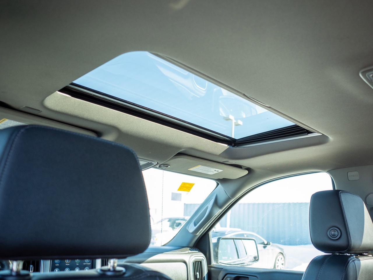 2021 GMC Sierra 1500 SLT - Leather Seats   Heated Mirrors Photo