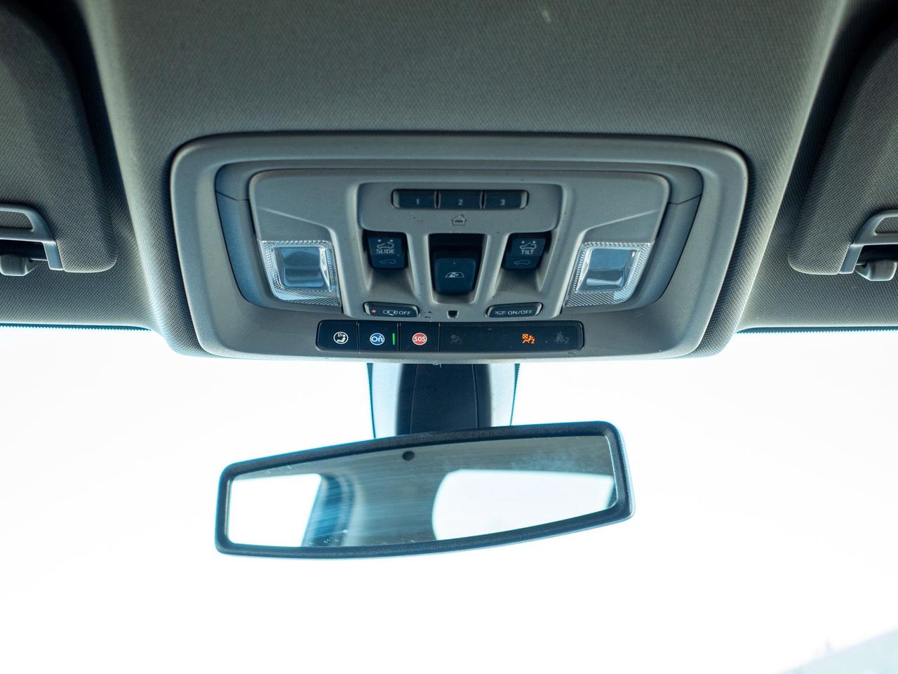 2021 GMC Sierra 1500 SLT - Leather Seats   Heated Mirrors Photo