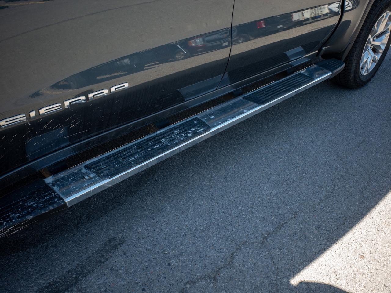 2021 GMC Sierra 1500 SLT - Leather Seats   Heated Mirrors Photo
