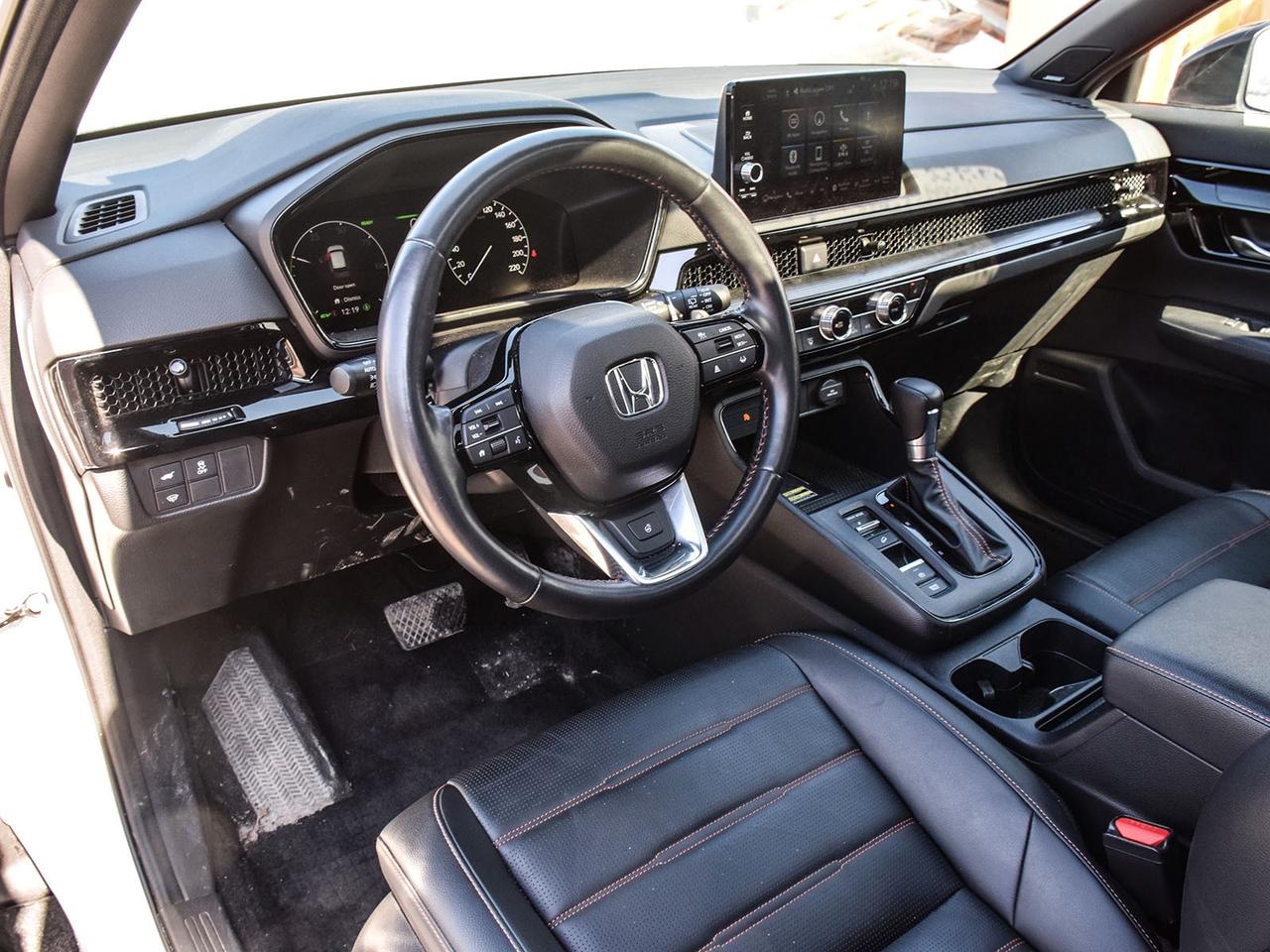 2025 Honda CR-V Hybrid Touring Photo