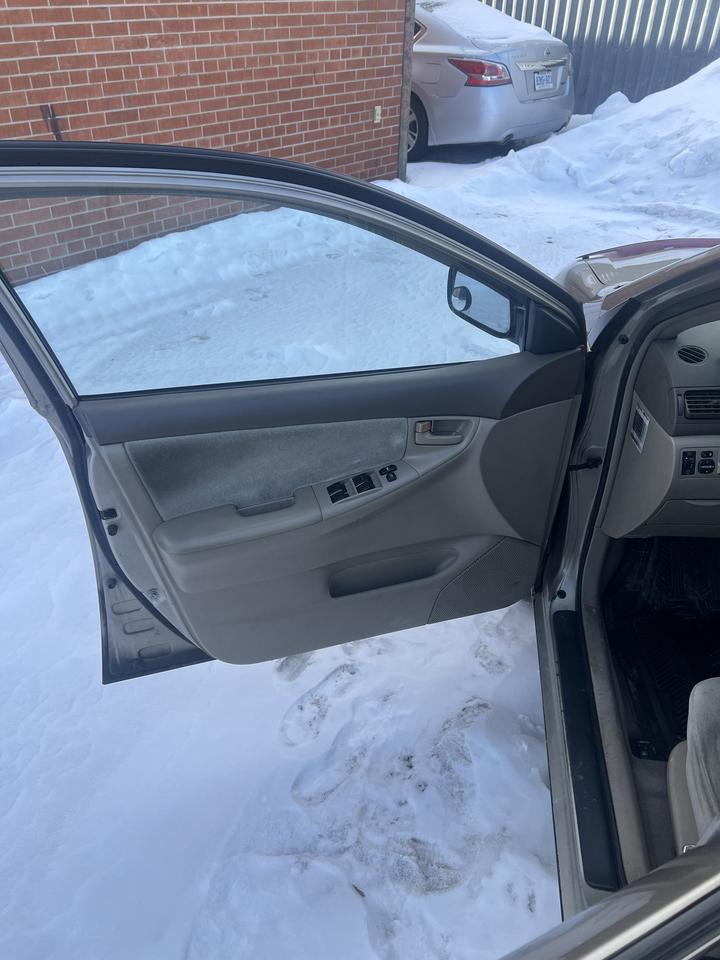 2004 Toyota Corolla 4dr Sdn CE Auto ac power windows,locks Photo