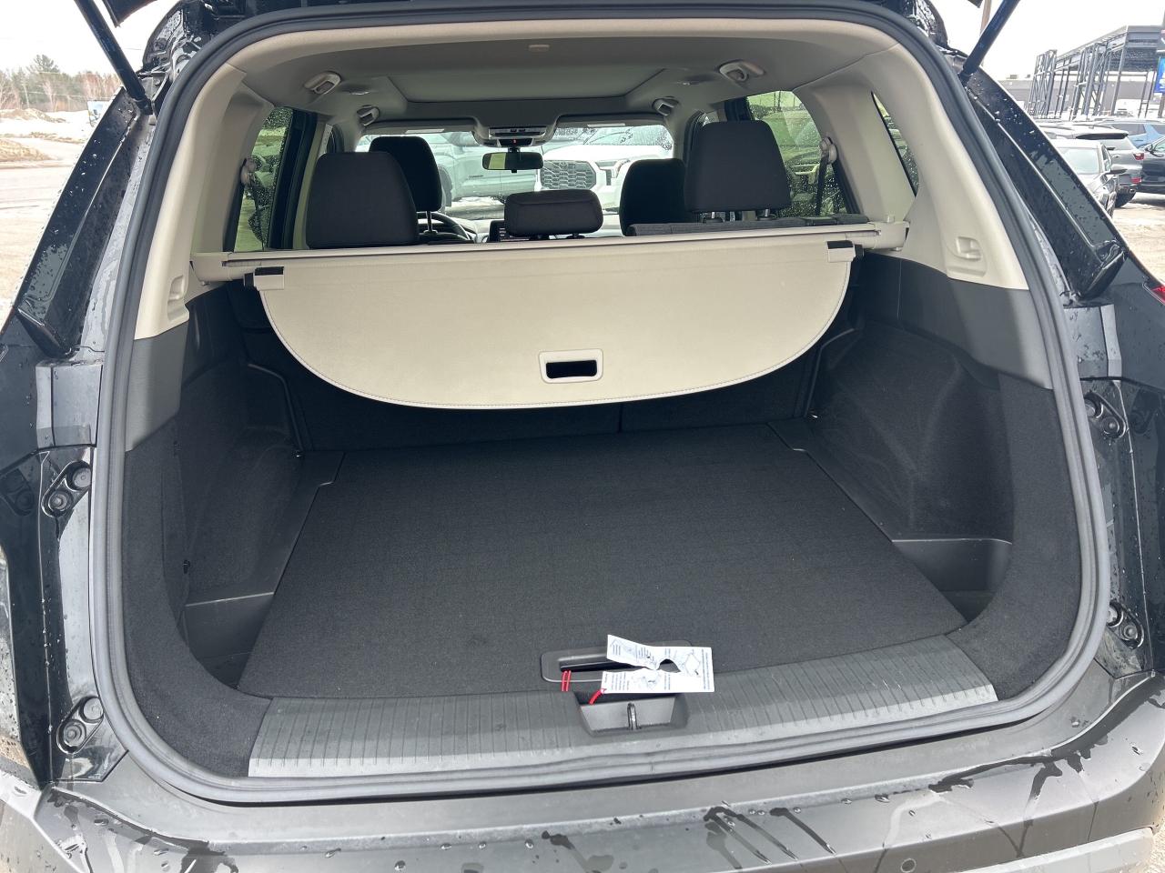 2023 Nissan Rogue SV Moonroof   LOW KM Photo