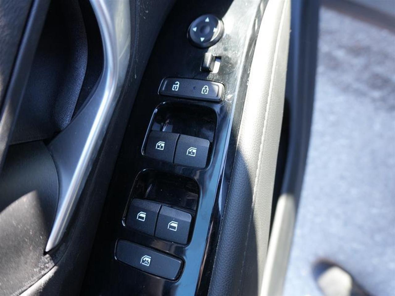 2024 Hyundai Santa Cruz Trend AWD Photo