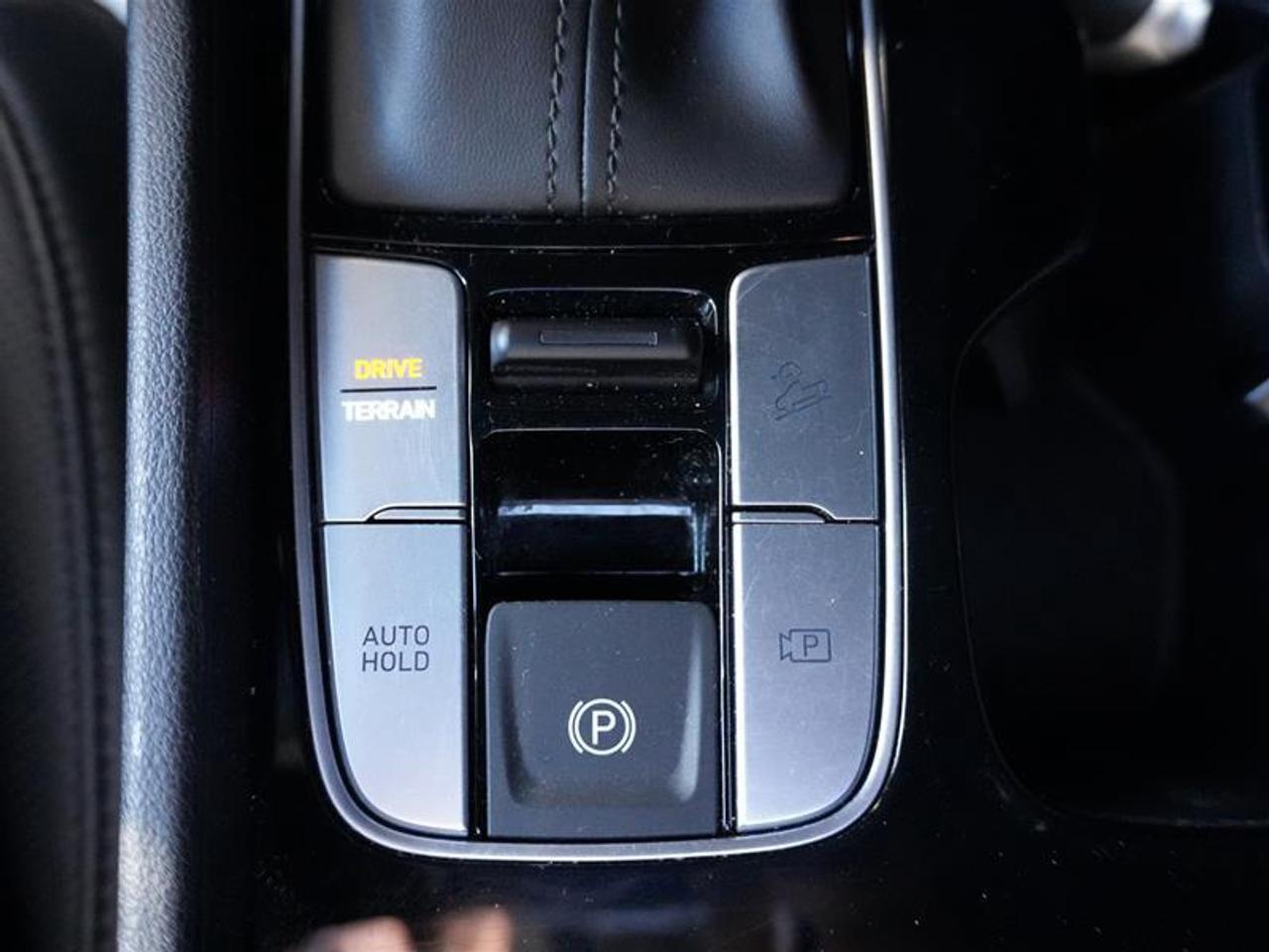 2024 Hyundai Santa Cruz Trend AWD Photo