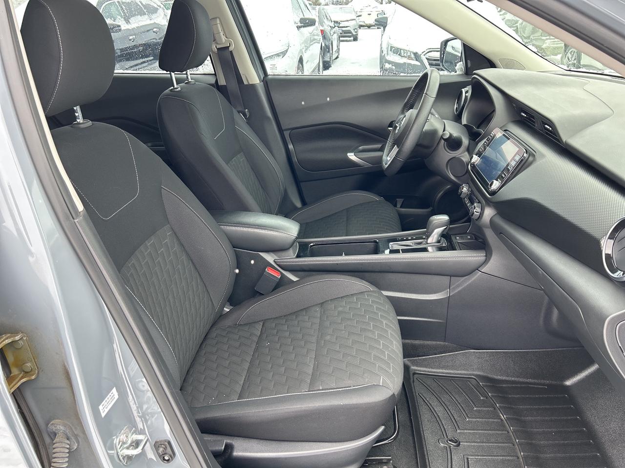 2021 Nissan Kicks SV   ONE OWNER Photo