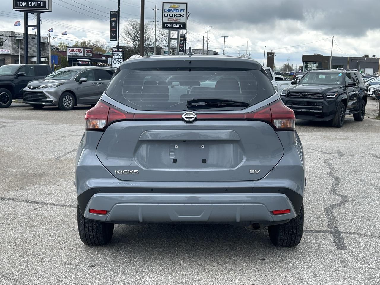 2021 Nissan Kicks SV   ONE OWNER Photo