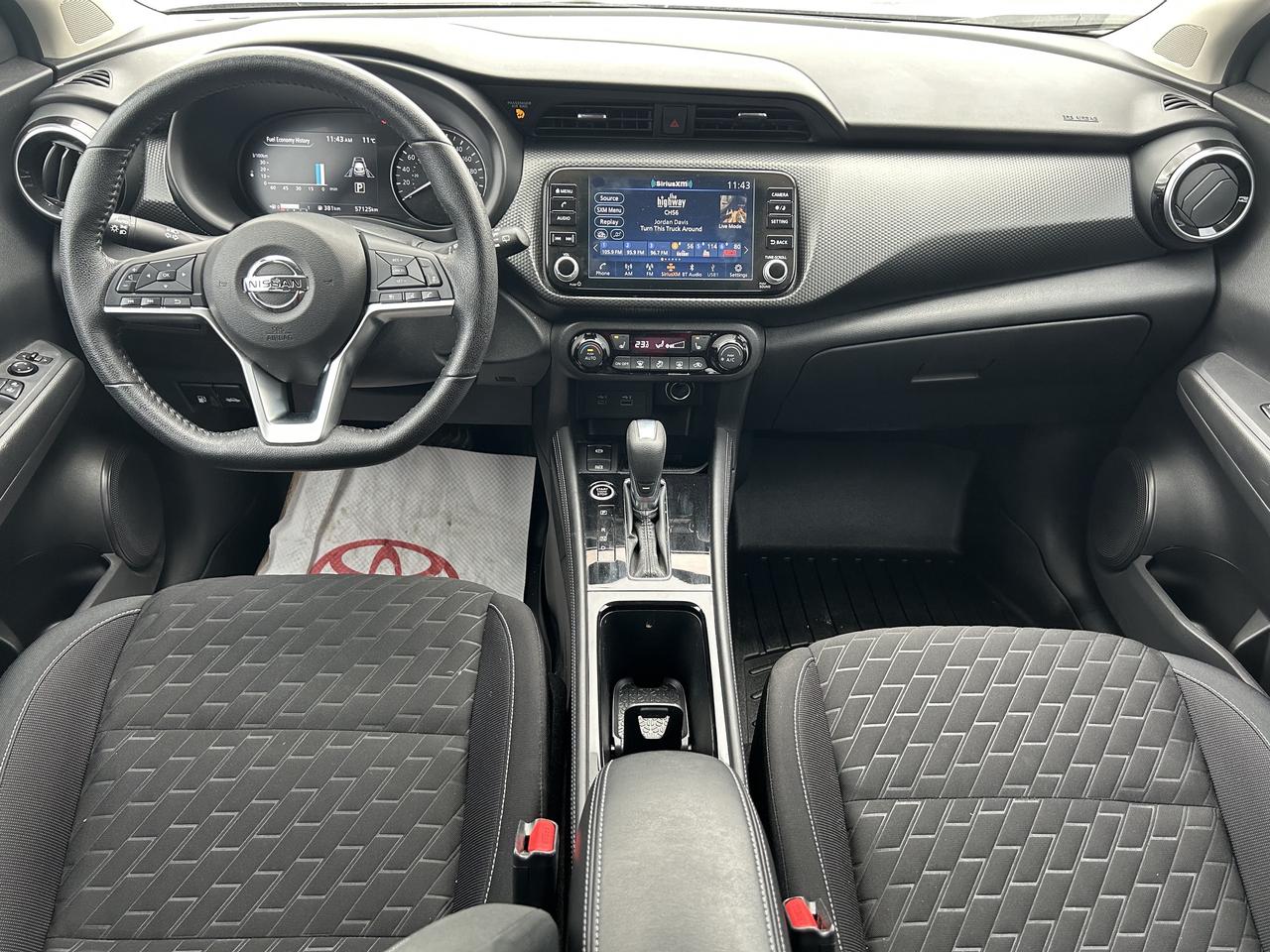 2021 Nissan Kicks SV   ONE OWNER Photo