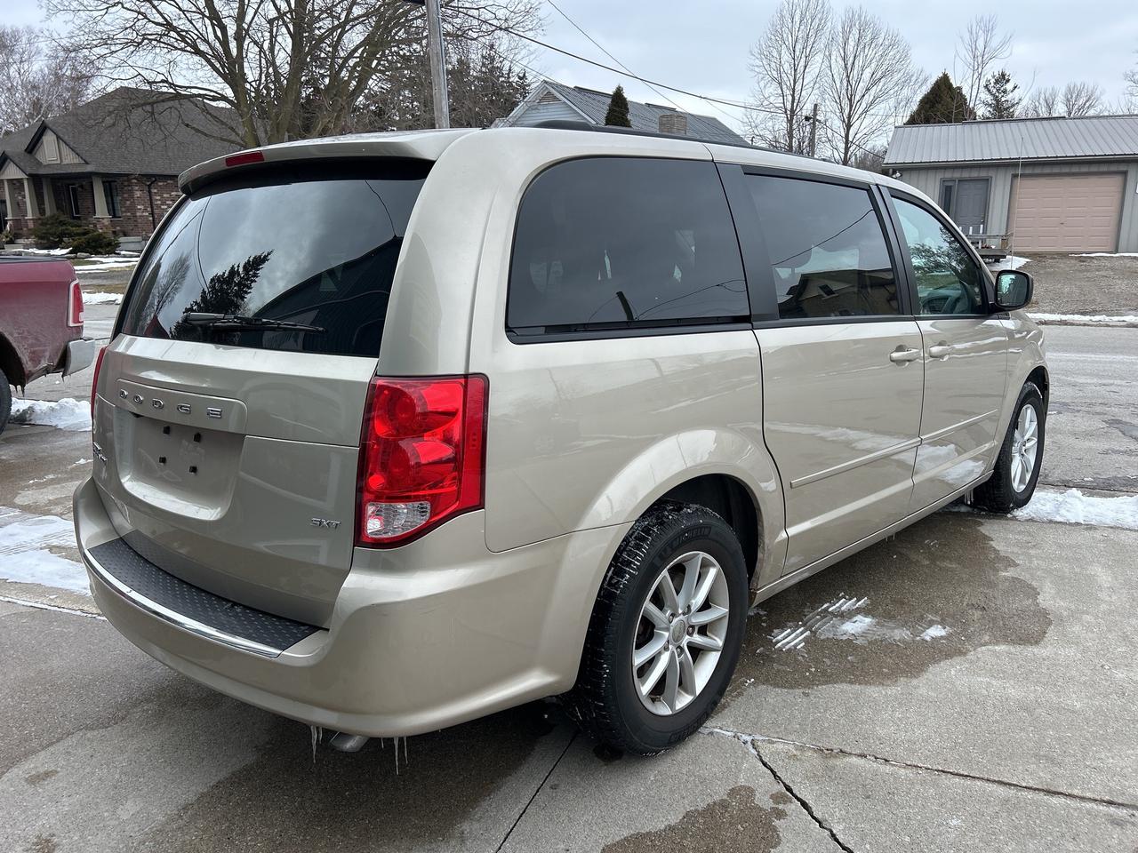 2015 Dodge Grand Caravan SXT  PLUS  ** DVD ** P. SEAT ** Photo4