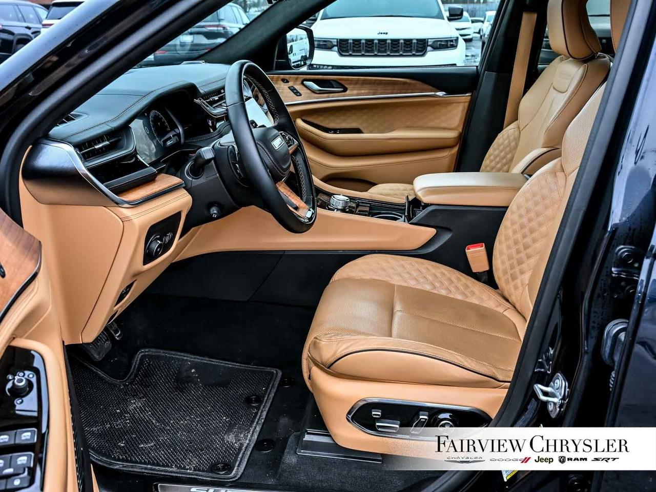 2023 Jeep Grand Cherokee Summit RESERVE   BROWN LEATHER   HEADS UP   PANO R Photo