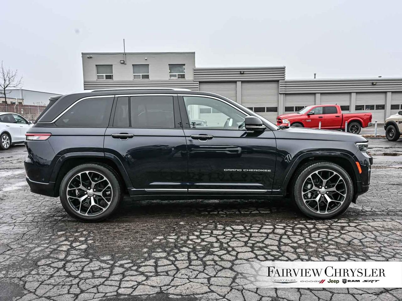 2023 Jeep Grand Cherokee Summit RESERVE   BROWN LEATHER   HEADS UP   PANO R Photo