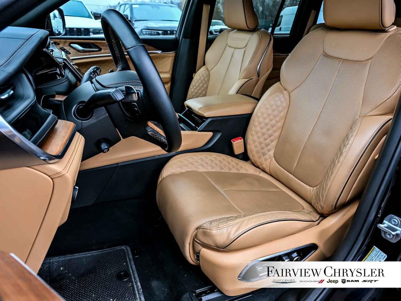 2023 Jeep Grand Cherokee Summit RESERVE   BROWN LEATHER   HEADS UP   PANO R Photo