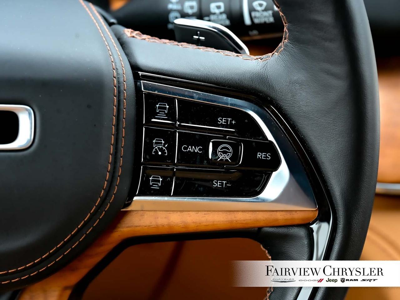 2023 Jeep Grand Cherokee Summit RESERVE   BROWN LEATHER   HEADS UP   PANO R Photo