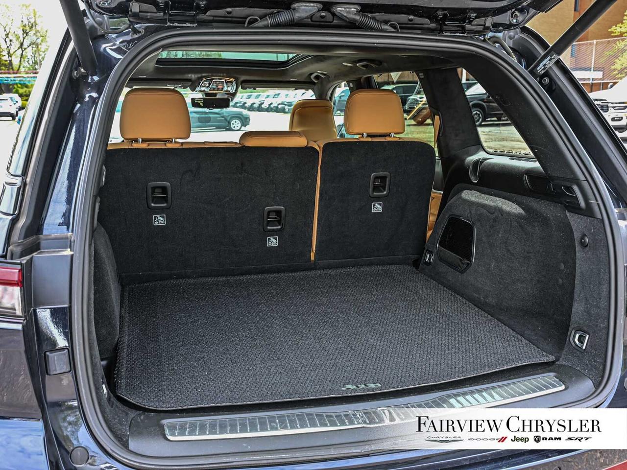 2023 Jeep Grand Cherokee Summit RESERVE   BROWN LEATHER   HEADS UP   PANO R Photo