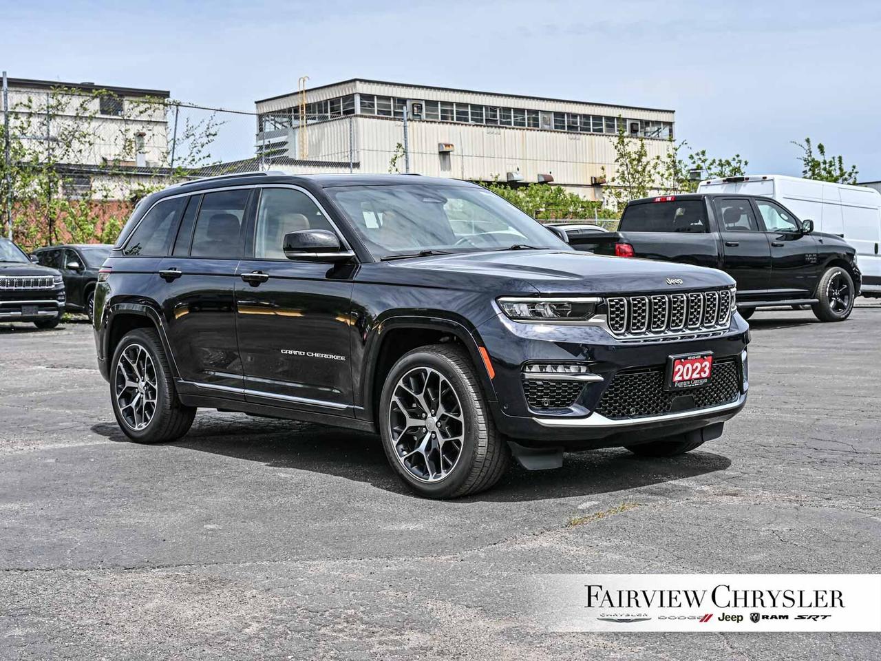 2023 Jeep Grand Cherokee Summit RESERVE   BROWN LEATHER   HEADS UP   PANO R Photo