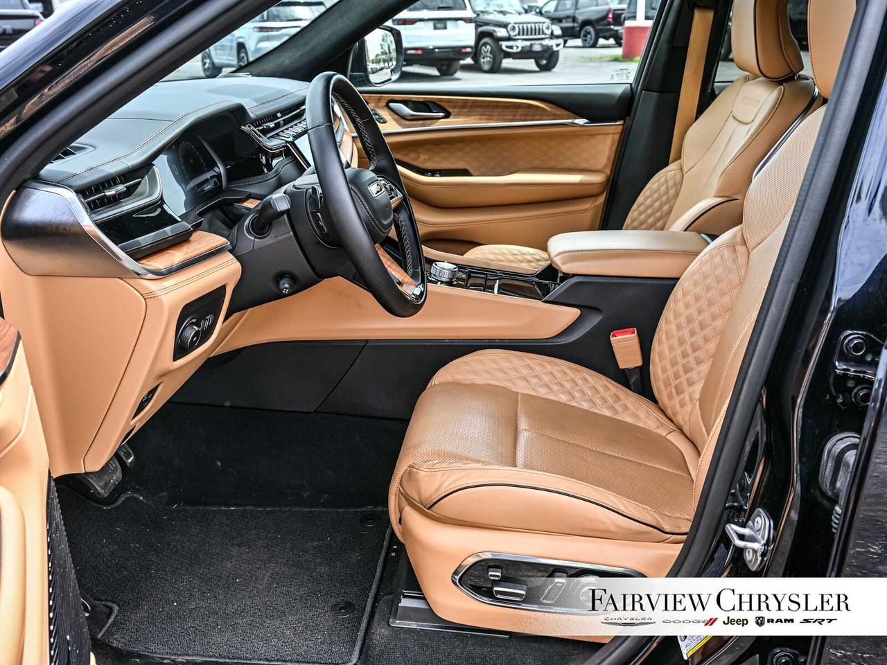 2023 Jeep Grand Cherokee Summit RESERVE   BROWN LEATHER   HEADS UP   PANO R Photo