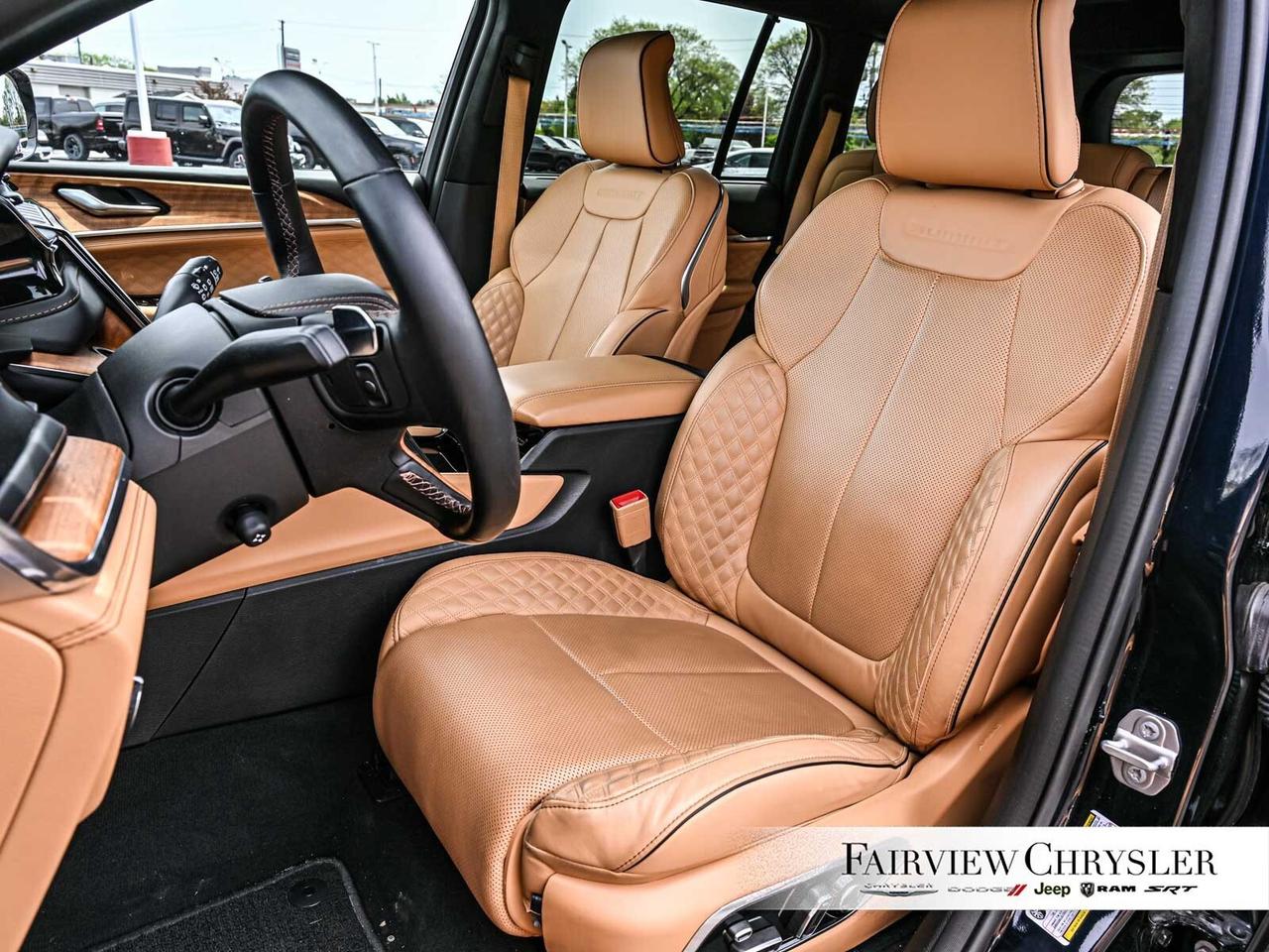 2023 Jeep Grand Cherokee Summit RESERVE   BROWN LEATHER   HEADS UP   PANO R Photo