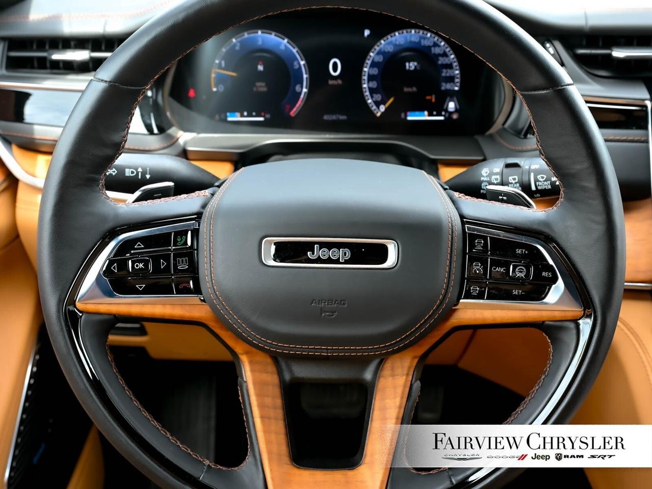2023 Jeep Grand Cherokee Summit RESERVE   BROWN LEATHER   HEADS UP   PANO R Photo