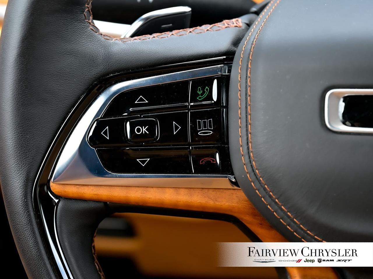 2023 Jeep Grand Cherokee Summit RESERVE   BROWN LEATHER   HEADS UP   PANO R Photo