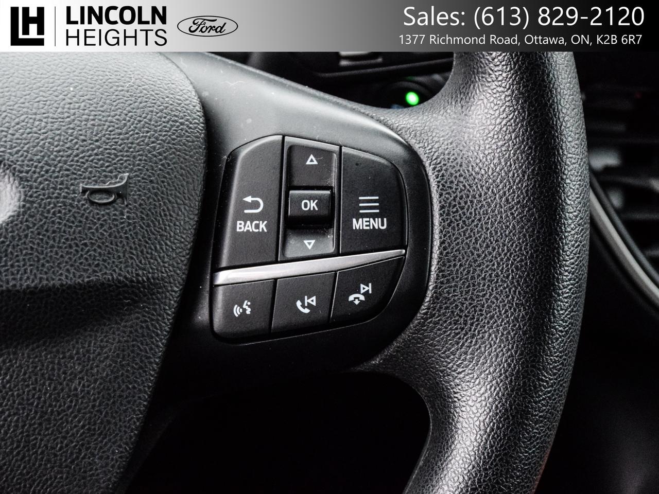 2020 Ford Escape SE AWD Photo