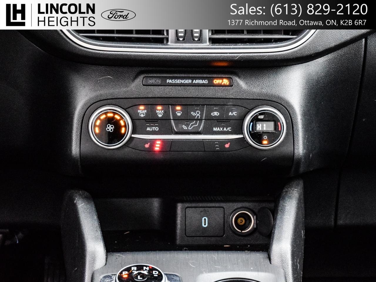 2020 Ford Escape SE AWD Photo