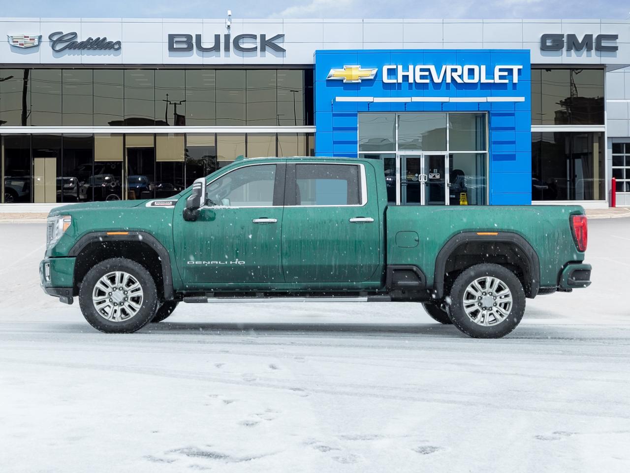 2022 GMC Sierra 3500HD 4WD Crew Cab 159  Denali Photo2