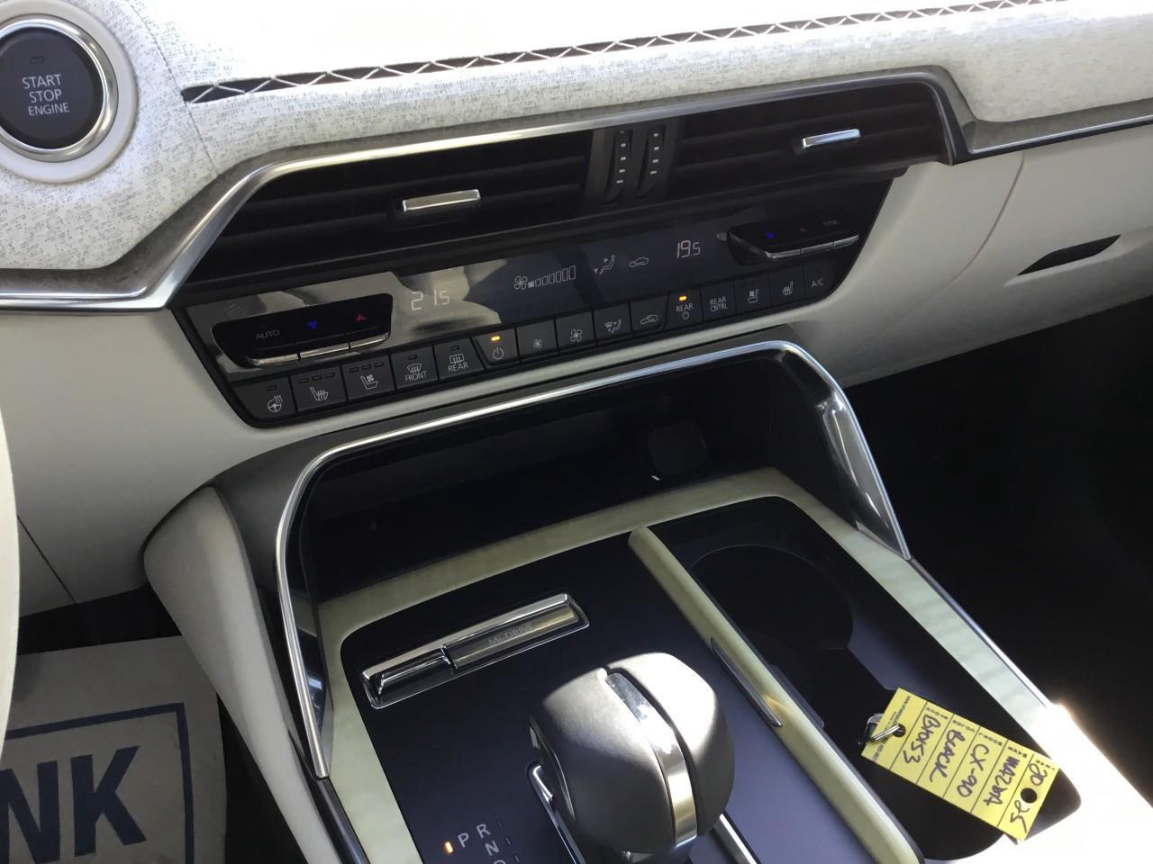 2025 Mazda CX-90 MHEV Signature Photo