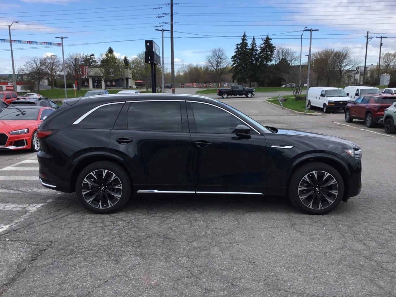 2025 Mazda CX-90 MHEV Signature Photo