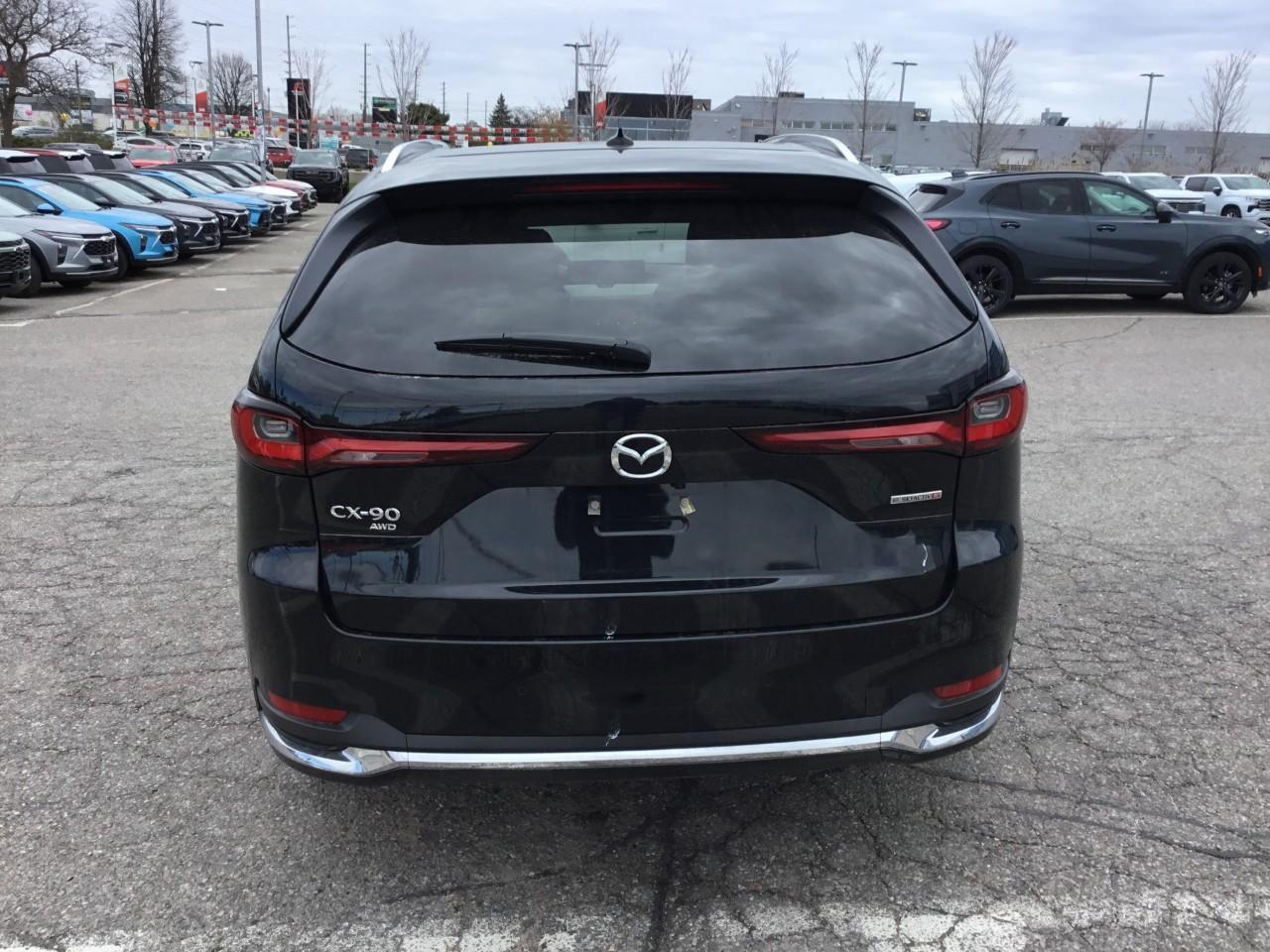 2025 Mazda CX-90 MHEV Signature Photo3